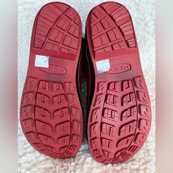 KEEN Elsa Chelsea Waterproof Boots Red Insulated Winter Pull On Womens 6.5 - Picture 5 of 6